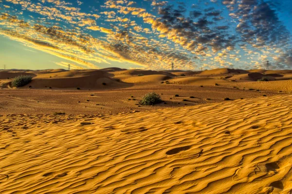 Κόκκινο Τοπίο Της Ερήμου Κατά Δύση — Φωτογραφία Αρχείου
