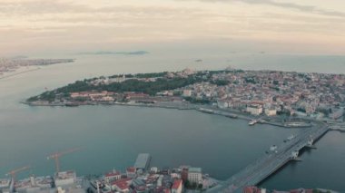 İstanbul 'daki tarihi yarımadanın hava manzarası. Türkiye 'de 4K Görüntüsü