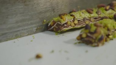 Geleneksel Türk tatlısına yakından bak. Kunefe Tatlısı 4K Türkiye 'de Görüntü