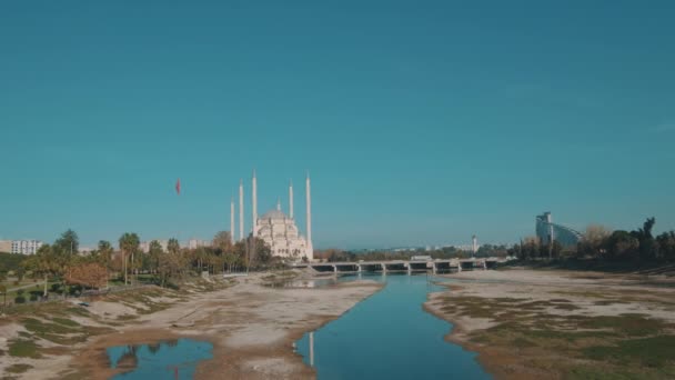 Vista Aérea Mezquita Sabanci Merkez Adana Filmación Turquía — Vídeos de Stock