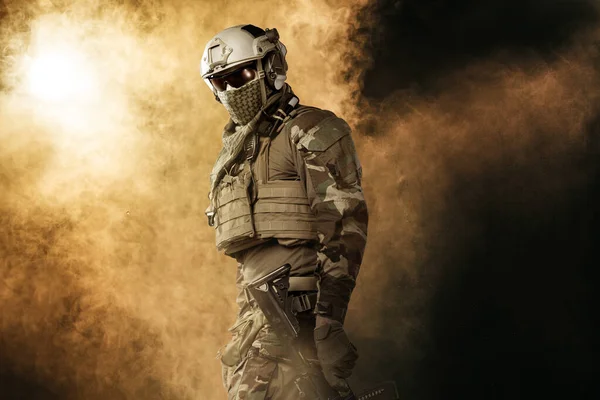 Soldier Standing Fog War Scene Call Duty Game — Stockfoto