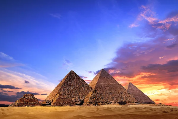 Pirámides Guiza Egipto Con Vista Cielo Del Amanecer — Foto de Stock