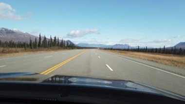 Güzel manzaralı bir yol, Alaska Hwy