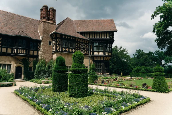 Cecilienhof Sarayı, New (Neuer) parkında, Potsdam, Almanya. Yüksek kalite fotoğraf