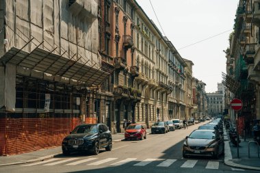 Milan, İtalya - Kasım, 2021 Milano, İtalya 'da sokak ulaşımı. Yüksek kalite fotoğraf