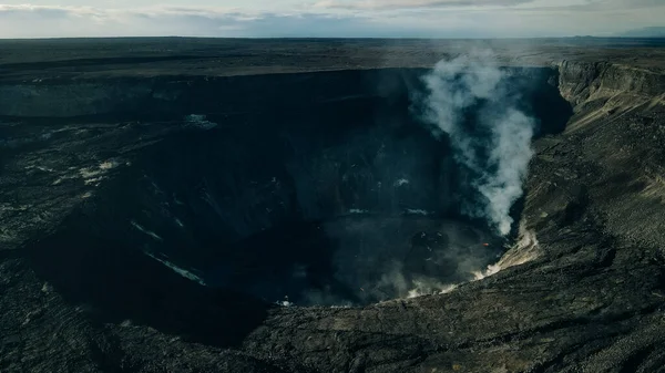 Ελικόπτερο Πάνω Από Ηφαίστειο Kilauea Στη Χαβάη Εθνικό Πάρκο Ηφαίστειων — Φωτογραφία Αρχείου