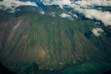 Hawaii adaları üzerindeki bulutlar. Yüksek kalite fotoğraf
