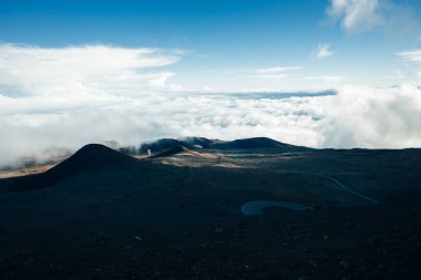 Hawaii 'nin büyük adasında Mauna Kea Zirvesi. Yüksek kalite fotoğraf