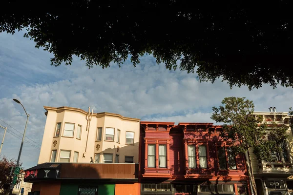 美国加利福尼亚州旧金山的古典维多利亚式住宅 第2021号决定 高质量的照片 — 图库照片