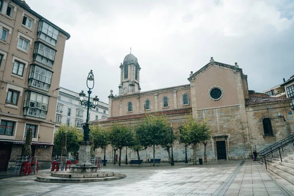 İspanya 'nın Cantabria kentindeki Santander şehrindeki Annunciation Kilisesi. Yüksek kalite fotoğraf