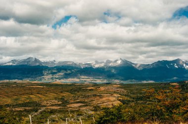 Ushuaia karlı güzel dağ, Tierra del Fuego ili, Arjantin.