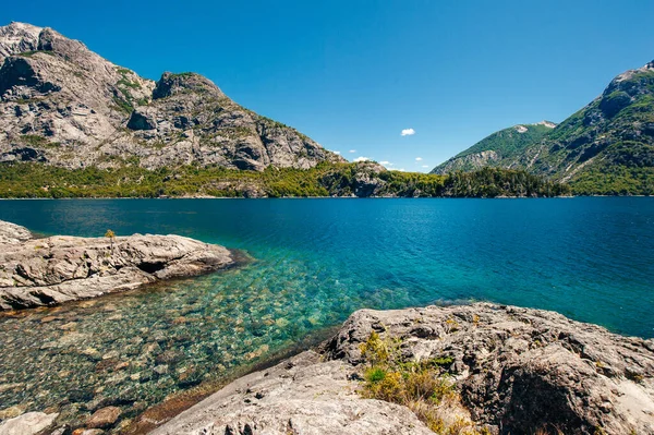 Nahuel Huapi Gölü, San Carlos de Bariloche Arjantin.