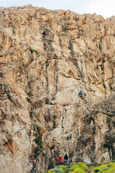 Arrampicatori Una Parete Pietra Chalten Argentina — Foto Stock