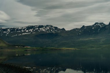 İzlanda 'da çarpıcı bir İzlanda manzarası. Yüksek kalite fotoğraf