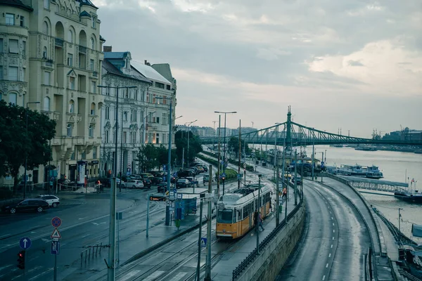 Tranvía Amarillo Ciudad Budapest Hulgary Nov 2021 Foto Alta Calidad — Foto de Stock