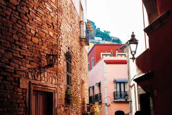 Meksika Daki Guanajuato Şehrinin Renkli Caddesi Yüksek Kalite Fotoğraf — Stok fotoğraf