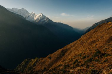 Everest Dağı 'nın manzarası (Nuptse ve Lhotse dahil) ve ama Dablam Namche Bazar, Himalayalar, Nepal' den. Yüksek kalite fotoğraf