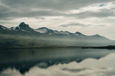 İzlanda 'da çarpıcı bir İzlanda manzarası. Yüksek kalite fotoğraf
