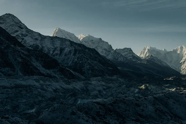 Vista Las Montañas Desde Gokyo Montañas Nevadas Cielos Despejados Himalaya — Foto de Stock