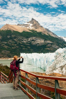 Perito Moreno buzulu, Patagonya ulusal parkında buzul manzarası, Arjantin, Güney Amerika.