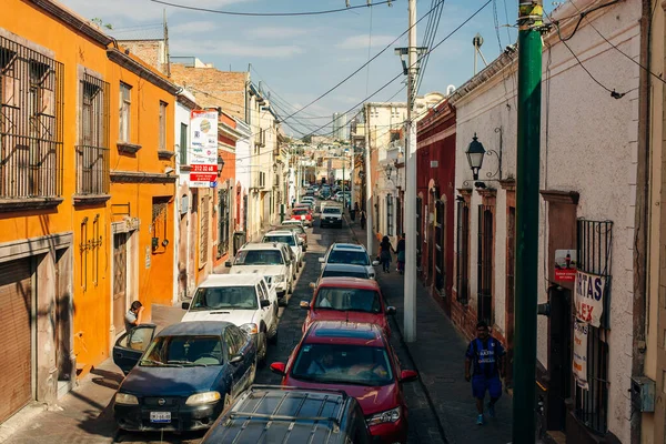 Latin Amerika 'da trafik sıkışıklığı. Meksika - Aralık, 2021. Yüksek kalite fotoğraf