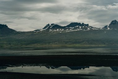 İzlanda 'da çarpıcı bir İzlanda manzarası. Yüksek kalite fotoğraf