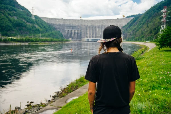Гідроелектростанція Річці Єнісей Сибіру Саяно Шушенська Гребля — стокове фото