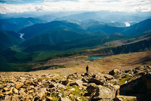 Bergzicht Met Rivier Sayan Rusland Hoge Kwaliteit Foto — Stockfoto
