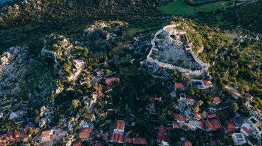 Kekova 'nın güzel manzarası. Maymun şatosunun batık şehri. Yüksek kalite fotoğraf