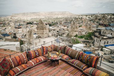Kapadokya manzaralı geleneksel Türk kahvaltısı. Goreme, Hindi. Yüksek kalite fotoğraf
