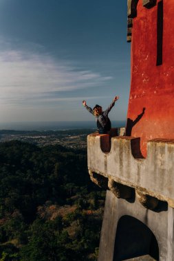 Sintra, Lizbon, Portekiz 'deki Pena Sarayı. Ünlü bir dönüm noktası. Avrupa 'nın en güzel kaleleri. Yüksek kalite fotoğraf