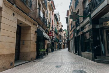 İspanya 'nın La Rioja kentindeki Saint James yolu üzerindeki Najera Köprüsü - Eylül, 2021. Yüksek kalite fotoğraf