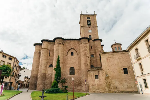 NajERA, LA RIOJA, İSPAN - 2021 Santa Maria la Real manastırı Najera Yüksek kalite fotoğraf