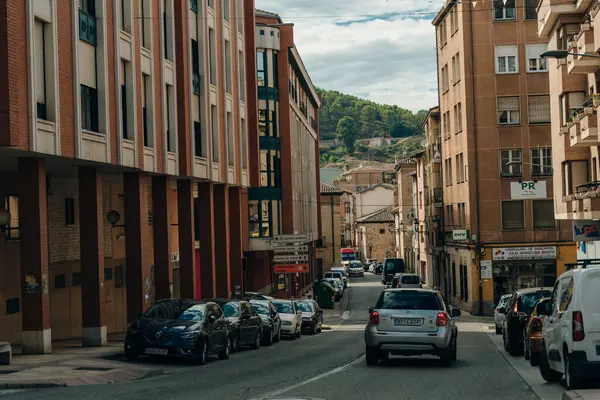 İspanya 'nın La Rioja kentindeki Saint James yolu üzerindeki Najera Köprüsü - Eylül, 2021. Yüksek kalite fotoğraf