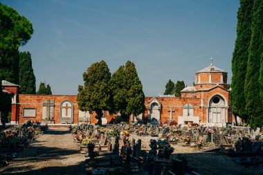 Venedik, İtalya - Sep, 2021: Cimitero di San Michele, Venedik içinde mimarlık. Yüksek kalite fotoğraf