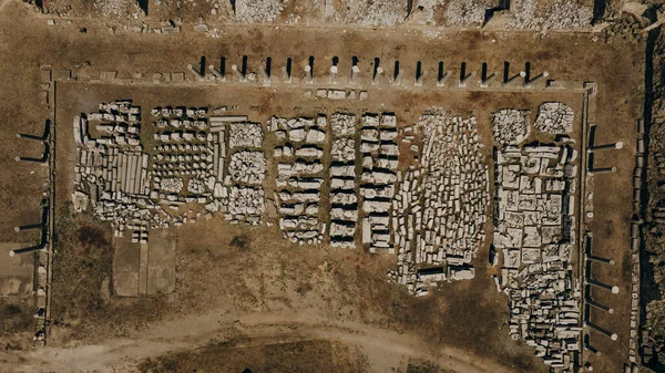 Antik Kenar Kenti. İskele. Yarımada. Hindi. Manavgat. Antalya. Türkiye 'nin en büyük amfitiyatrosu. - Evet. Yüksek kalite fotoğraf