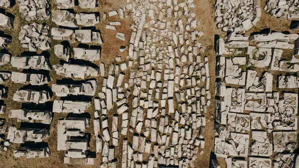 Antik Kenar Kenti. İskele. Yarımada. Hindi. Manavgat. Antalya. Türkiye 'nin en büyük amfitiyatrosu. - Evet. Yüksek kalite fotoğraf