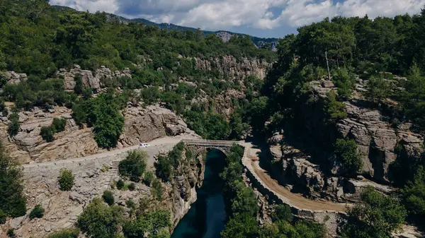 Koprulu Canyon Ulusal Parkı. Köprü ve su kaynakları. Manavgat, Antalya, Türkiye. Yüksek kalite fotoğraf