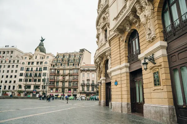 Arriaga Tiyatrosu ya da Arriaga Teatro, İspanya 'nın Bask Bölgesi' nde yer alan bir opera binasıdır. Yüksek kalite fotoğraf