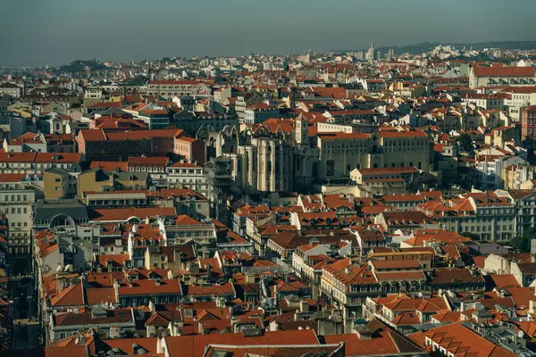 Güneşli bir günde Lizbon, Portekiz 'in havadan görünüşü. Yüksek kalite fotoğraf