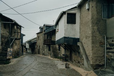 El Acebo de San Miguel manzarası. Leon, İspanya. Camino de Santiago yolu. Yüksek kalite fotoğraf