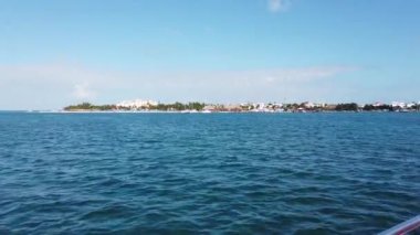 Cancun, Meksika 'daki Isla Mujeres manzarası. Yüksek kalite 4k görüntü