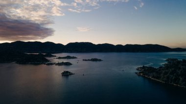 Kalekoy köyü, Kekova insansız hava aracı manzaralı. Antalya ilinin Kekova adası yakınlarındaki Bizans Kalesi. Yüksek kalite fotoğraf