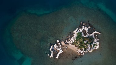 Kalekoy köyü, Kekova insansız hava aracı manzaralı. Antalya ilinin Kekova adası yakınlarındaki Bizans Kalesi. Yüksek kalite fotoğraf