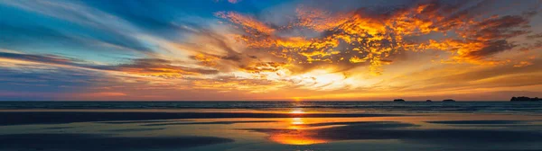 Panorama Belo Oceano Durante Pôr Sol Livre Natureza Fundo — Fotografia de Stock