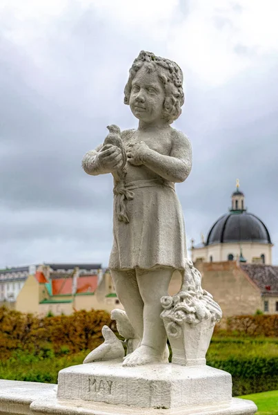 Стародавні Кам Яні Статуї Саду Палацу Бельведер Відень — стокове фото