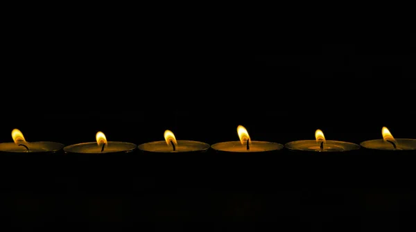 Καίγοντας Κερί Κερί Μαύρο Φόντο — Φωτογραφία Αρχείου