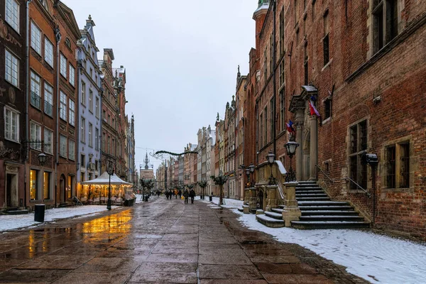 Ayuntamiento Gdansk Calle Histórica Cubierta Nieve Invierno — Foto de Stock