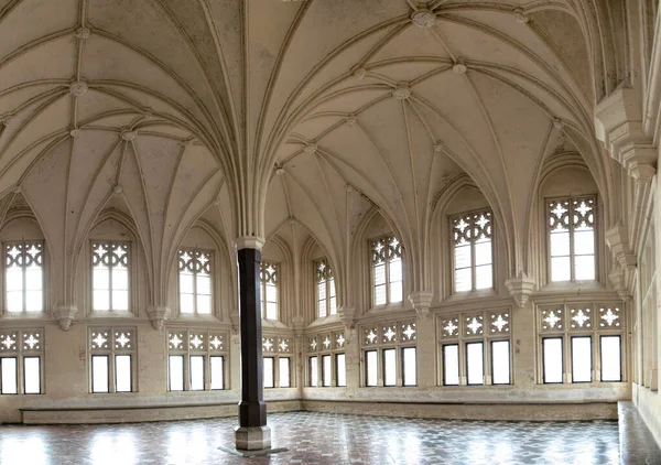 Volta Arco Gotico Colonne Una Chiesa Medievale — Foto Stock