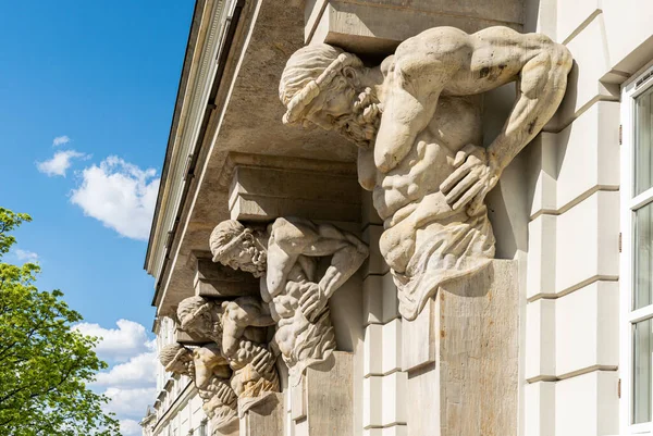 Varşova 'daki Tyszkiewicz Sarayı